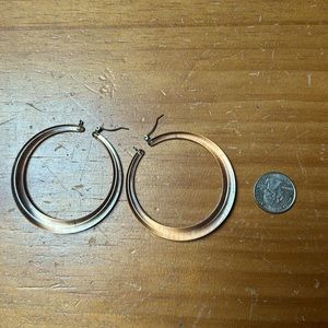 Clear large Lucite hoop earrings